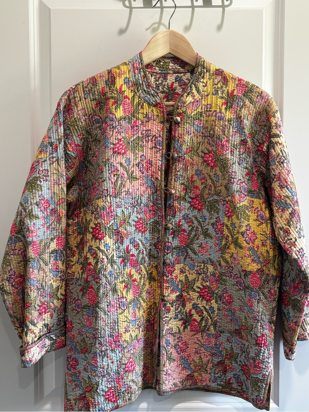 Reversible Multicolor Quilted Floral Jacket size L